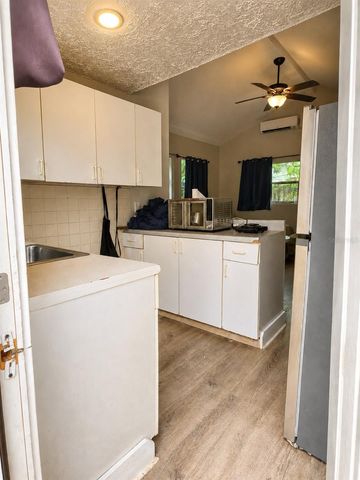 8211 N 10TH STREET, Tampa, FL 33604