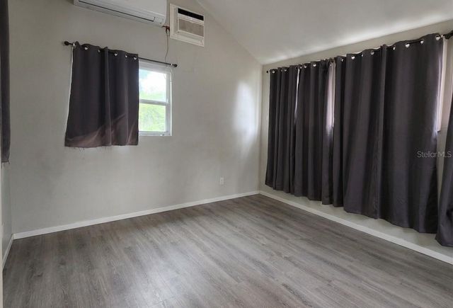 8211 N 10TH STREET, Tampa, FL 33604