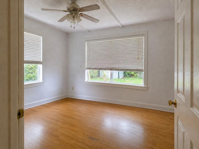 8211 N 10TH STREET, Tampa, FL 33604