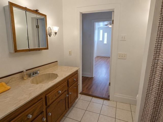 8211 N 10TH STREET, Tampa, FL 33604