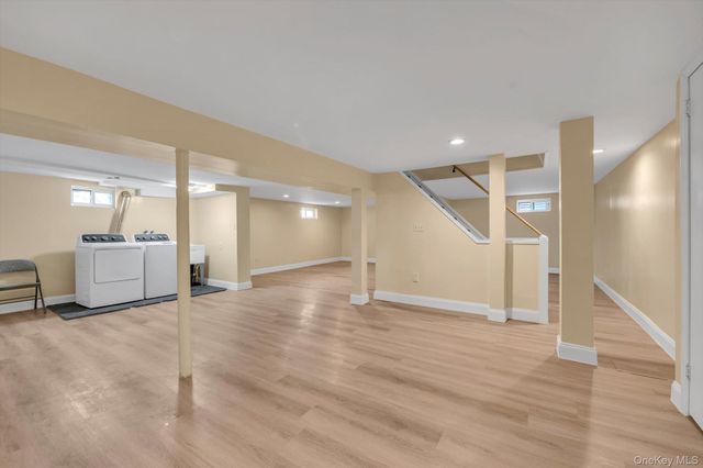 382 Old Country Road, Mineola, NY 11501