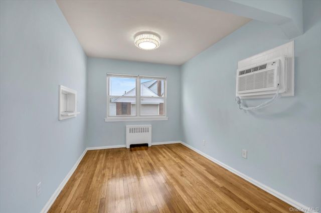 382 Old Country Road, Mineola, NY 11501