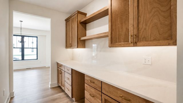 25W606 Jewell Road, Wheaton, IL 60187