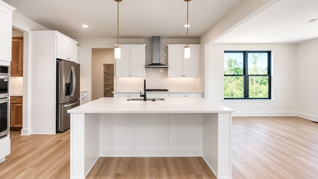 25W606 Jewell Road, Wheaton, IL 60187