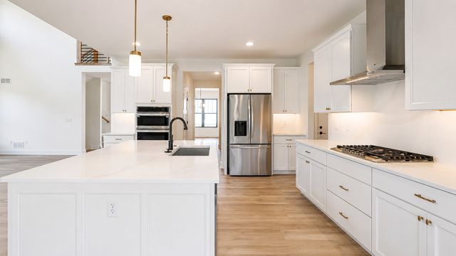 25W606 Jewell Road, Wheaton, IL 60187