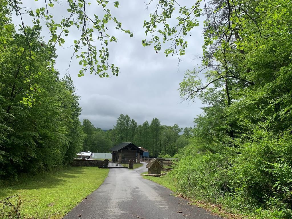 46A&46B Scottie Mountain Circle, Murphy, NC 28906