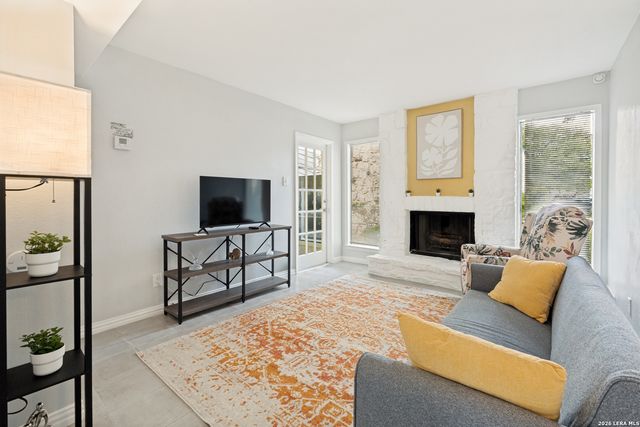 3843 Barrington St Apt 174T, San Antonio, TX 78217