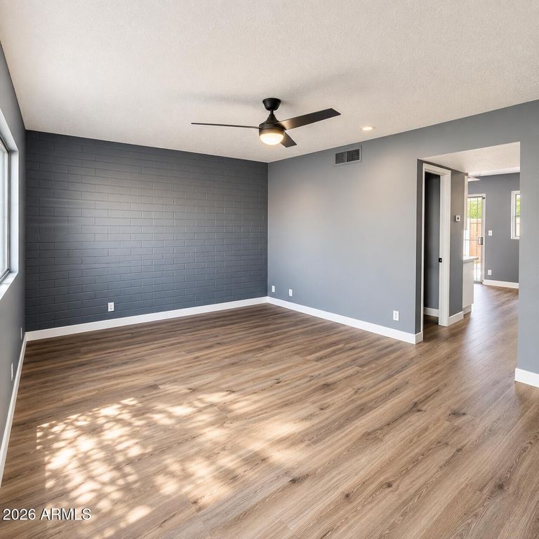 2551 W BERRIDGE Lane D6, Phoenix, AZ 85017 — photo 2