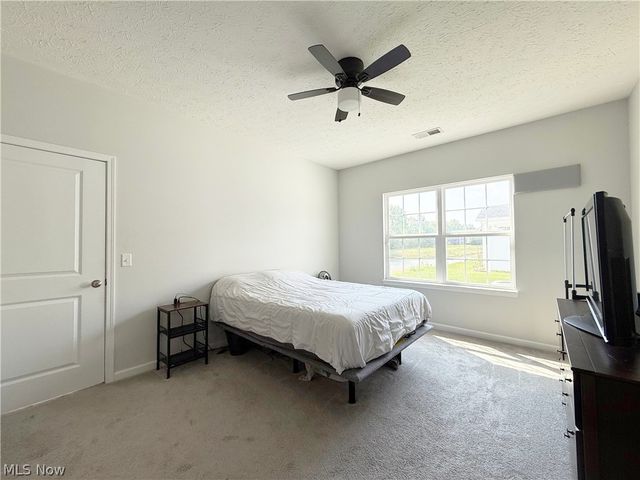 208 Silver Spring Circle, Elyria, OH 44035