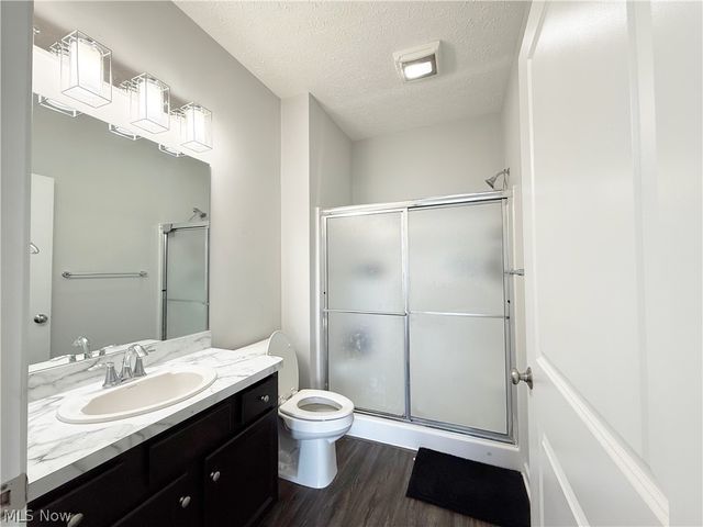 208 Silver Spring Circle, Elyria, OH 44035