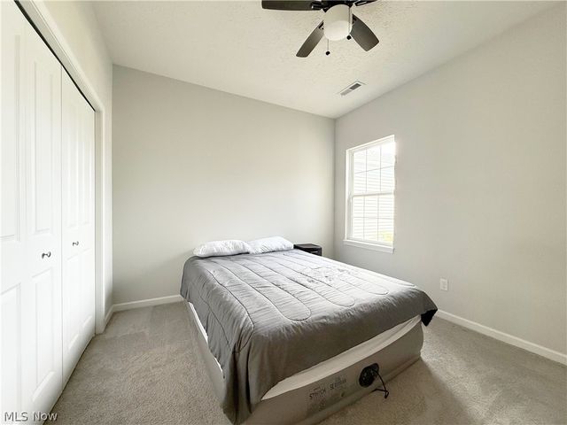 208 Silver Spring Circle, Elyria, OH 44035