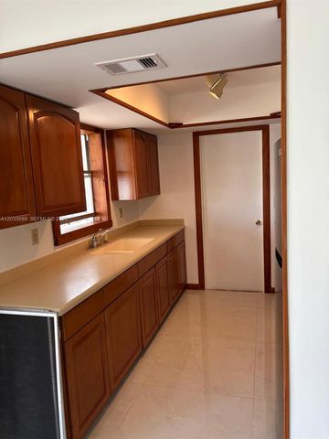 1781 SE Fairfield St, Port St. Lucie, FL 34983