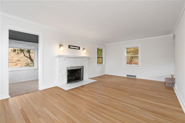 1761 Bower Hill Rd, Scott Twp, PA 15243