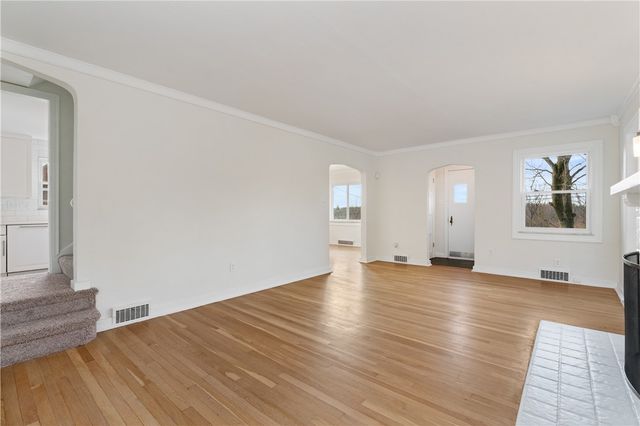 1761 Bower Hill Rd, Scott Twp, PA 15243