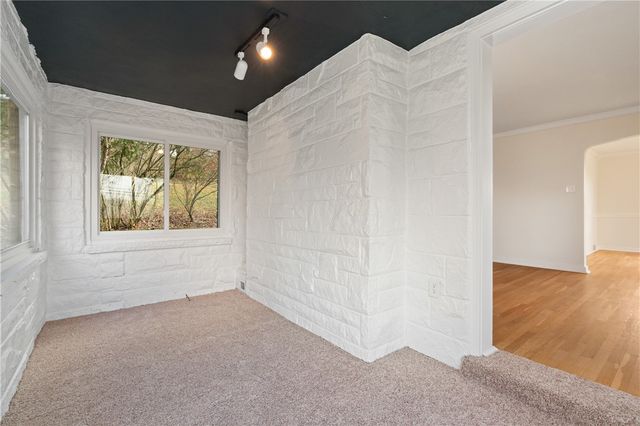 1761 Bower Hill Rd, Scott Twp, PA 15243