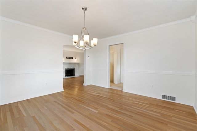 1761 Bower Hill Rd, Scott Twp, PA 15243