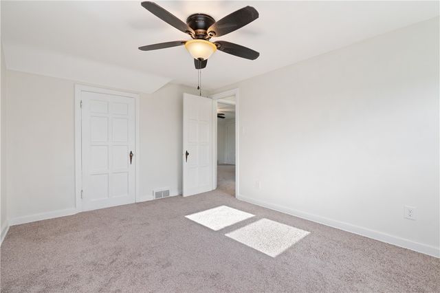 1761 Bower Hill Rd, Scott Twp, PA 15243