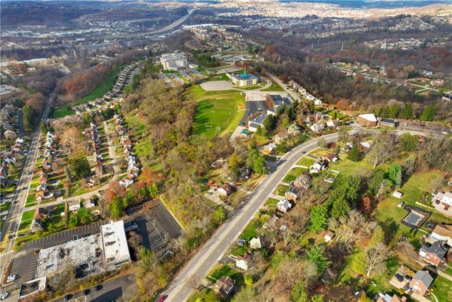 1761 Bower Hill Rd, Scott Twp, PA 15243