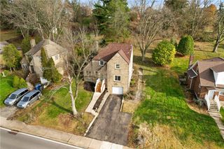 1761 Bower Hill Rd, Scott Twp, PA 15243