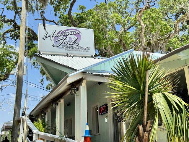 1673 Carriage Ln., Little River, SC 29566