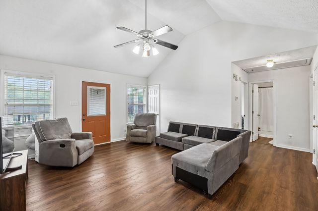 1131 Dodson Dr, Lewisburg, TN 37091