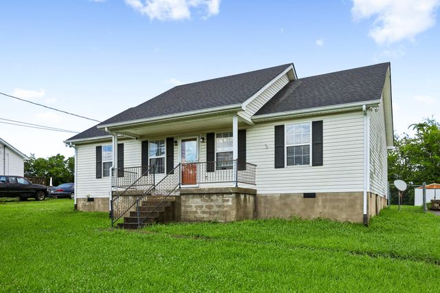 1131 Dodson Dr, Lewisburg, TN 37091