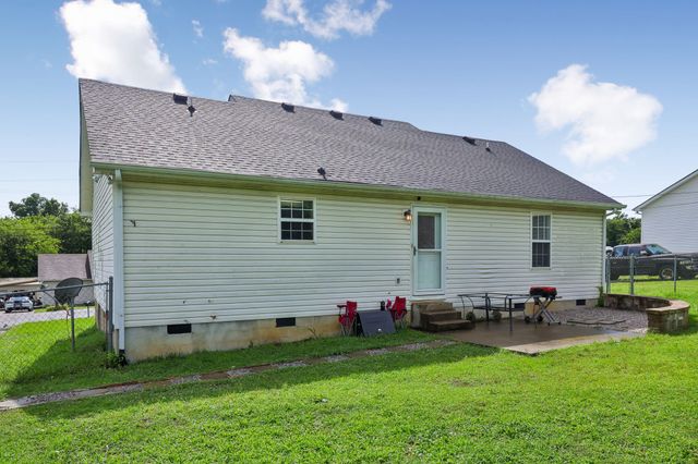 1131 Dodson Dr, Lewisburg, TN 37091