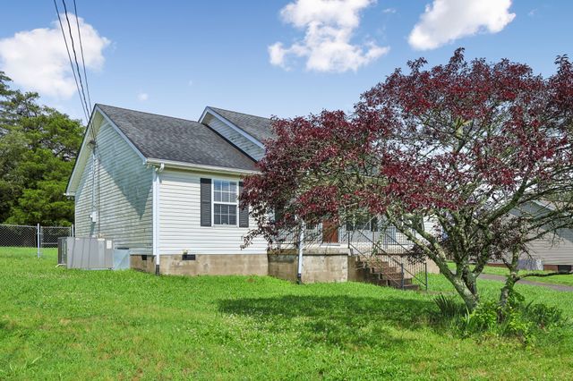 1131 Dodson Dr, Lewisburg, TN 37091