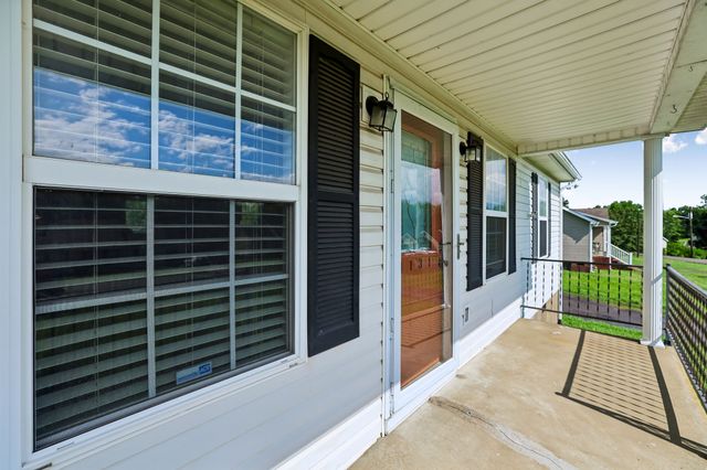 1131 Dodson Dr, Lewisburg, TN 37091