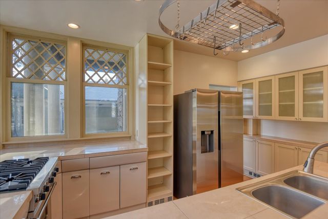 2425 W Pacific Ave, Spokane, WA 99201
