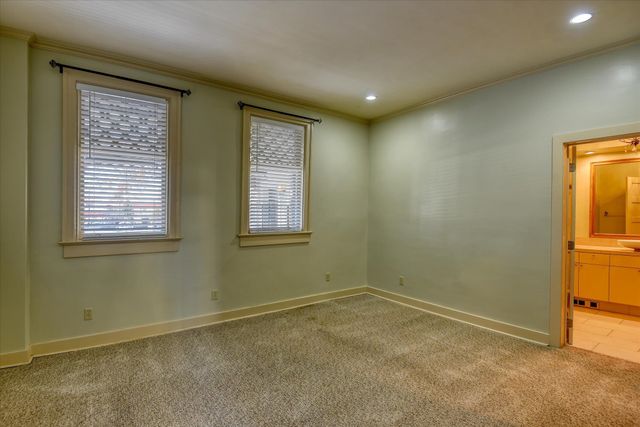 2425 W Pacific Ave, Spokane, WA 99201