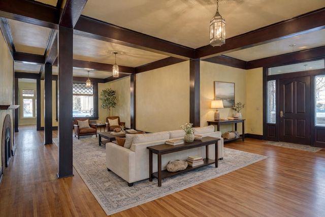 2425 W Pacific Ave, Spokane, WA 99201