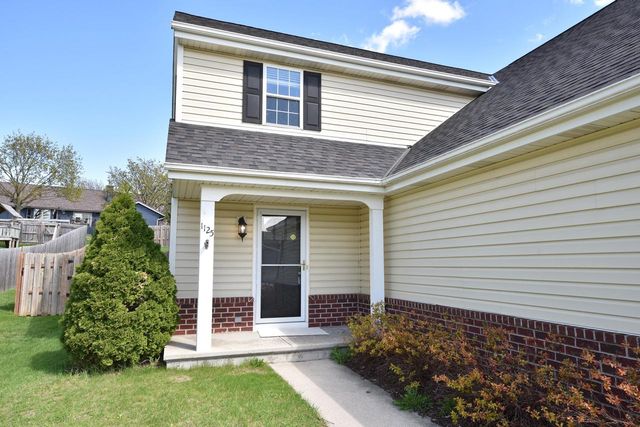 1125 White Sands COURT, West Bend, WI 53090