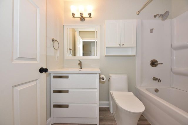 1125 White Sands COURT, West Bend, WI 53090
