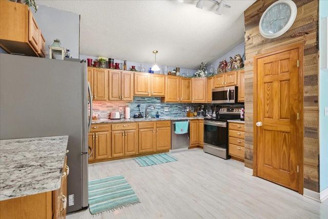 749 Country Club Drive, Howard, OH 43028