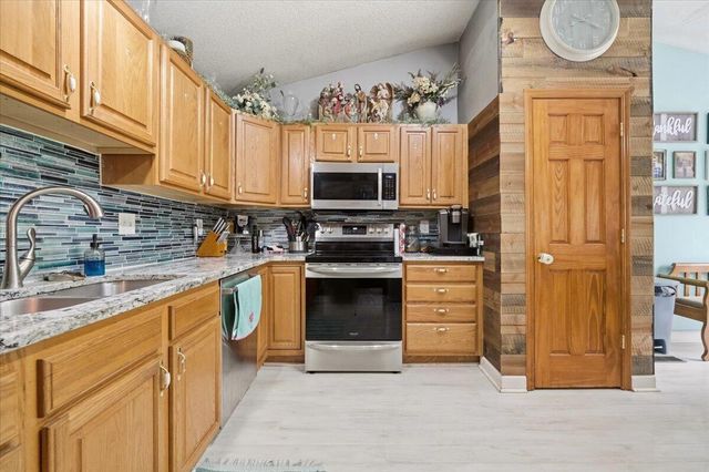 749 Country Club Drive, Howard, OH 43028