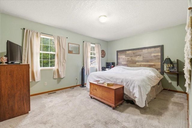 749 Country Club Drive, Howard, OH 43028