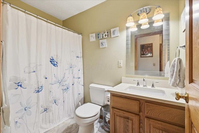 749 Country Club Drive, Howard, OH 43028