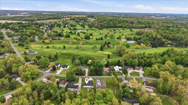 749 Country Club Drive, Howard, OH 43028