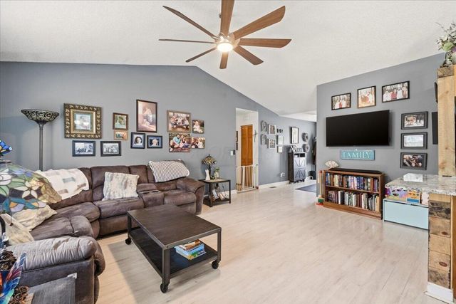 749 Country Club Drive, Howard, OH 43028