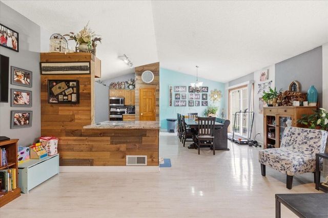 749 Country Club Drive, Howard, OH 43028