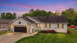 749 Country Club Drive, Howard, OH 43028
