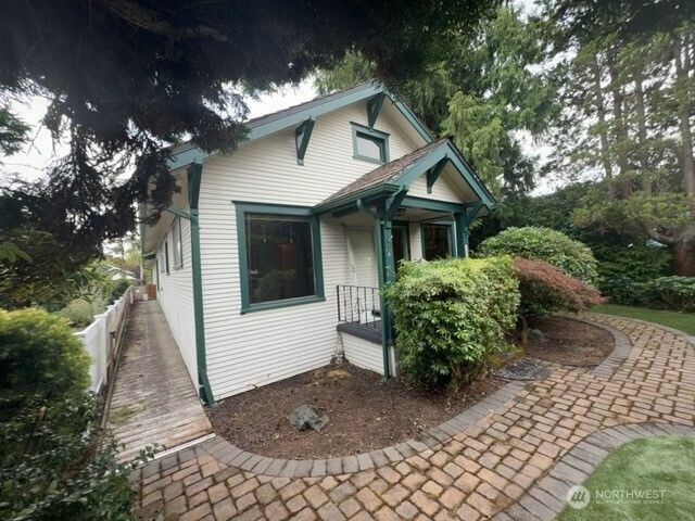 1611 Oakes Avenue, Everett, WA 98201
