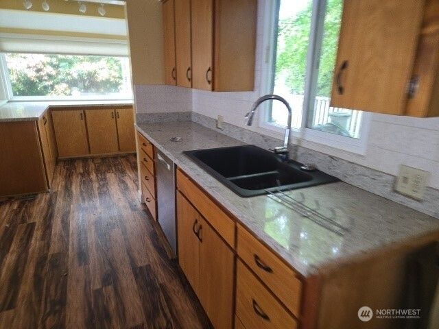 1611 Oakes Avenue, Everett, WA 98201