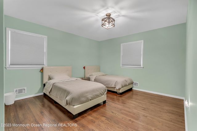 3 Alvord Street, Oakhurst, NJ 07755