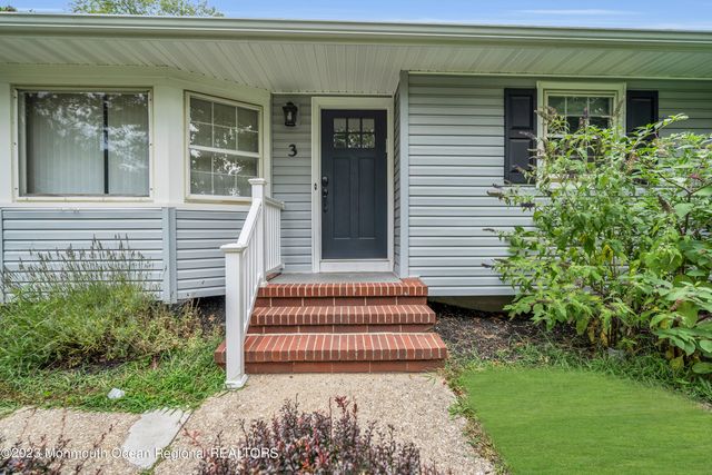 3 Alvord Street, Oakhurst, NJ 07755