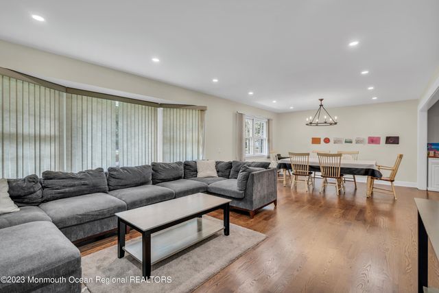 3 Alvord Street, Oakhurst, NJ 07755