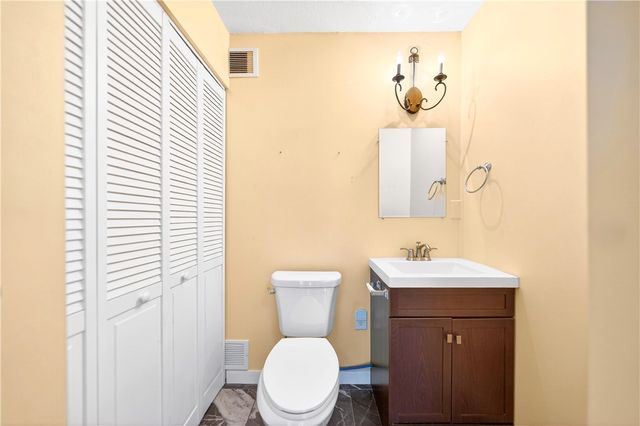 2533 Mayfield Ave, Harmony Twp, PA 15003