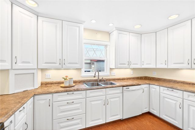 2533 Mayfield Ave, Harmony Twp, PA 15003