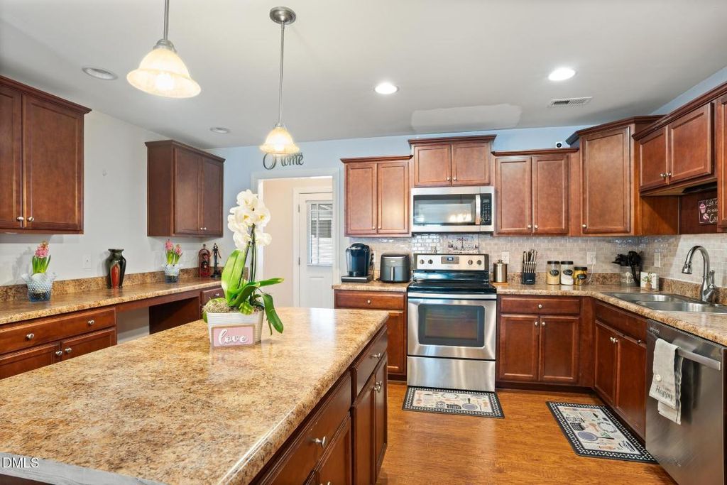 508 W Church Street, Benson, NC 27504